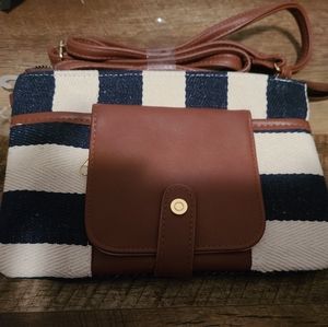 Crossbody purse